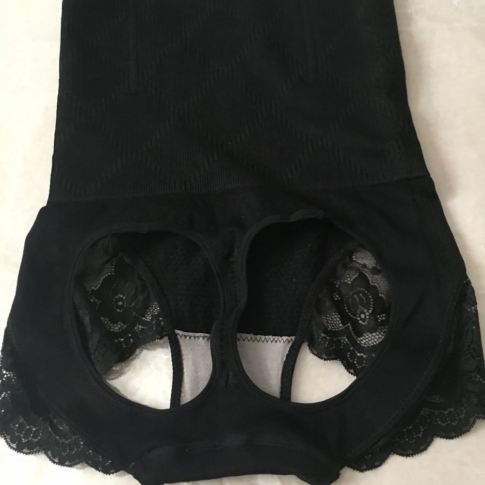 Unknown - Picture 3 of 4